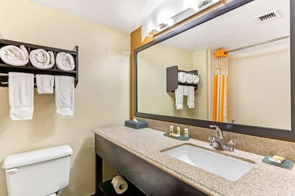  - La Quinta Inn & Suites North Tampa - I-75, Exit 270