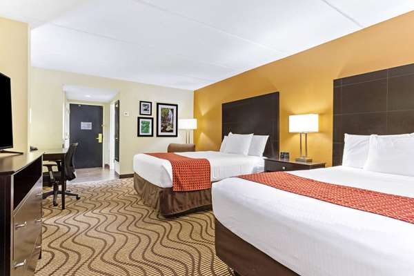  - La Quinta Inn & Suites North Tampa - I-75, Exit 270
