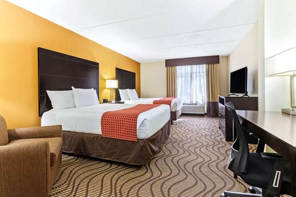  - La Quinta Inn & Suites North Tampa - I-75, Exit 270