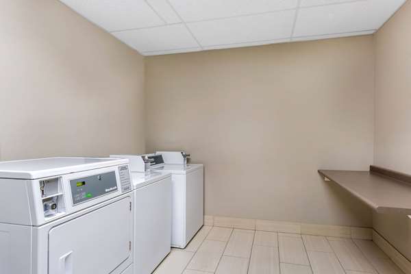Amenities - La Quinta Inn & Suites Monahans - I-20, Exit 79