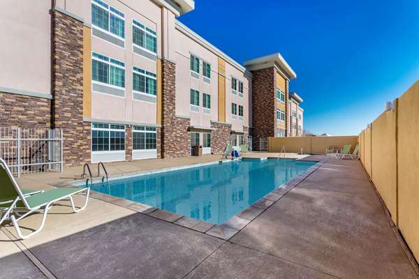 Pool - La Quinta Inn & Suites Monahans - I-20, Exit 79