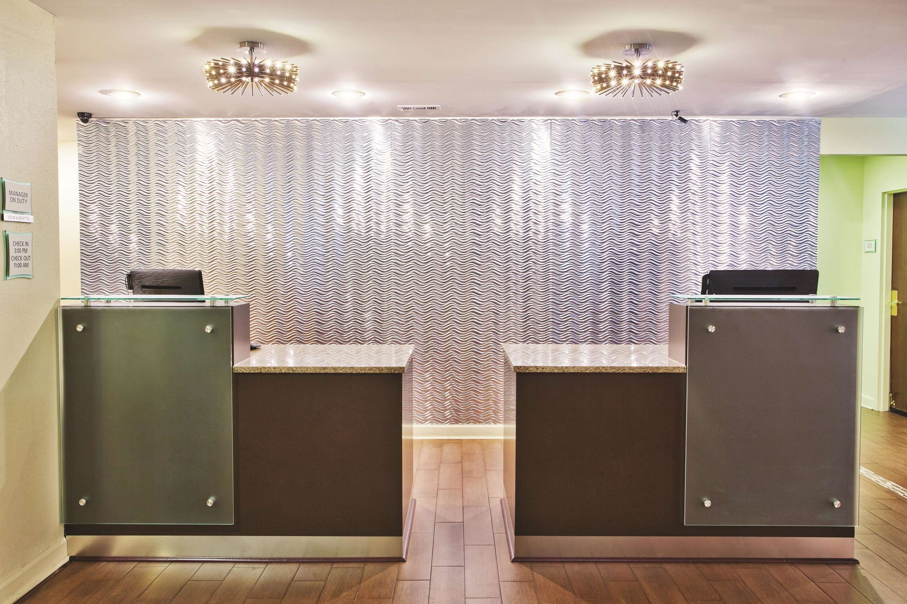 Lobby | La Quinta by Wyndham Florence