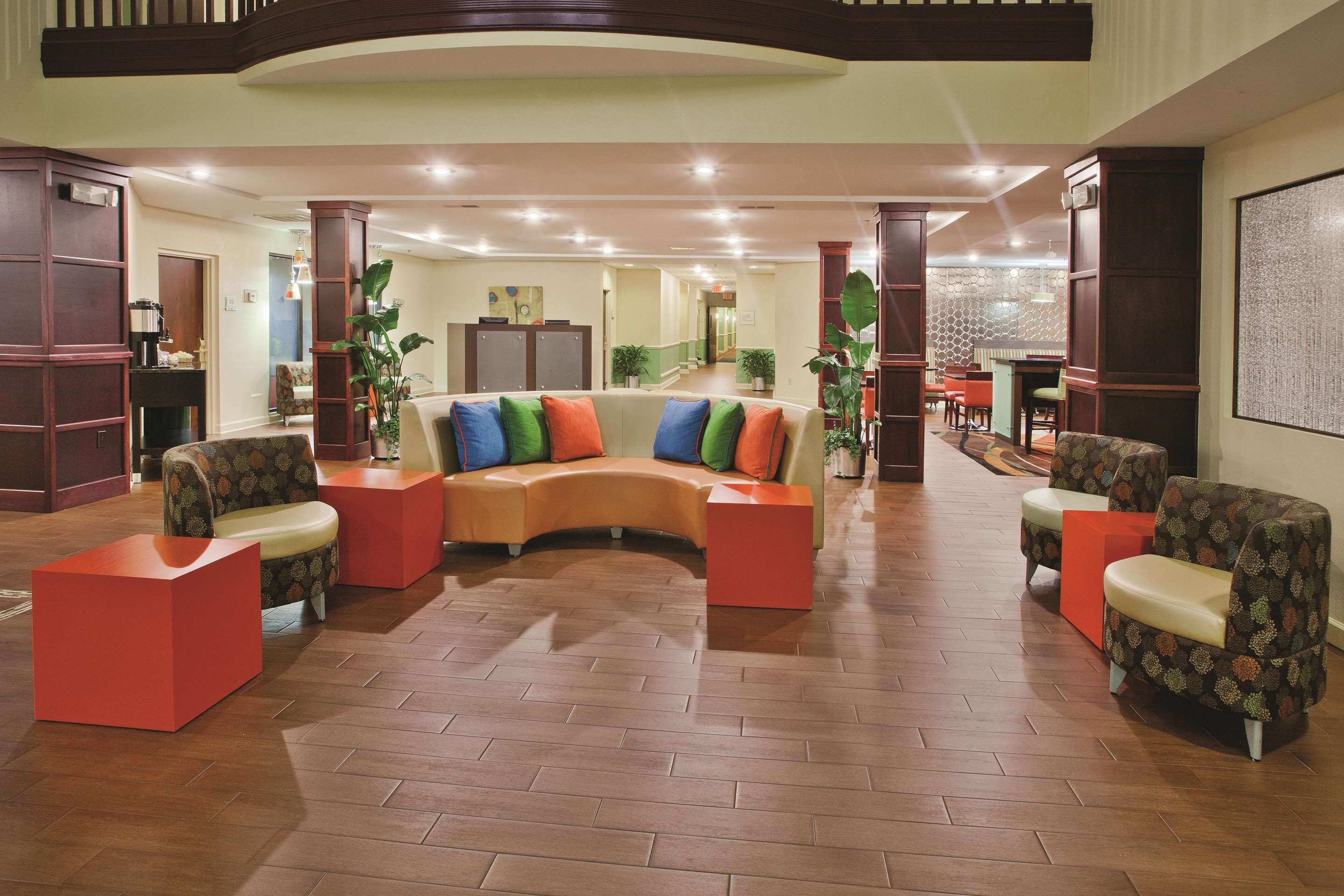 Lobby | La Quinta by Wyndham Florence