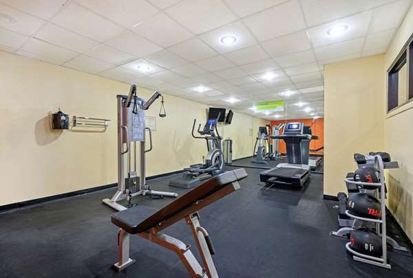 Fitness/ Exercise Room - La Quinta Inn & Suites Florence - I-95, Exit 164