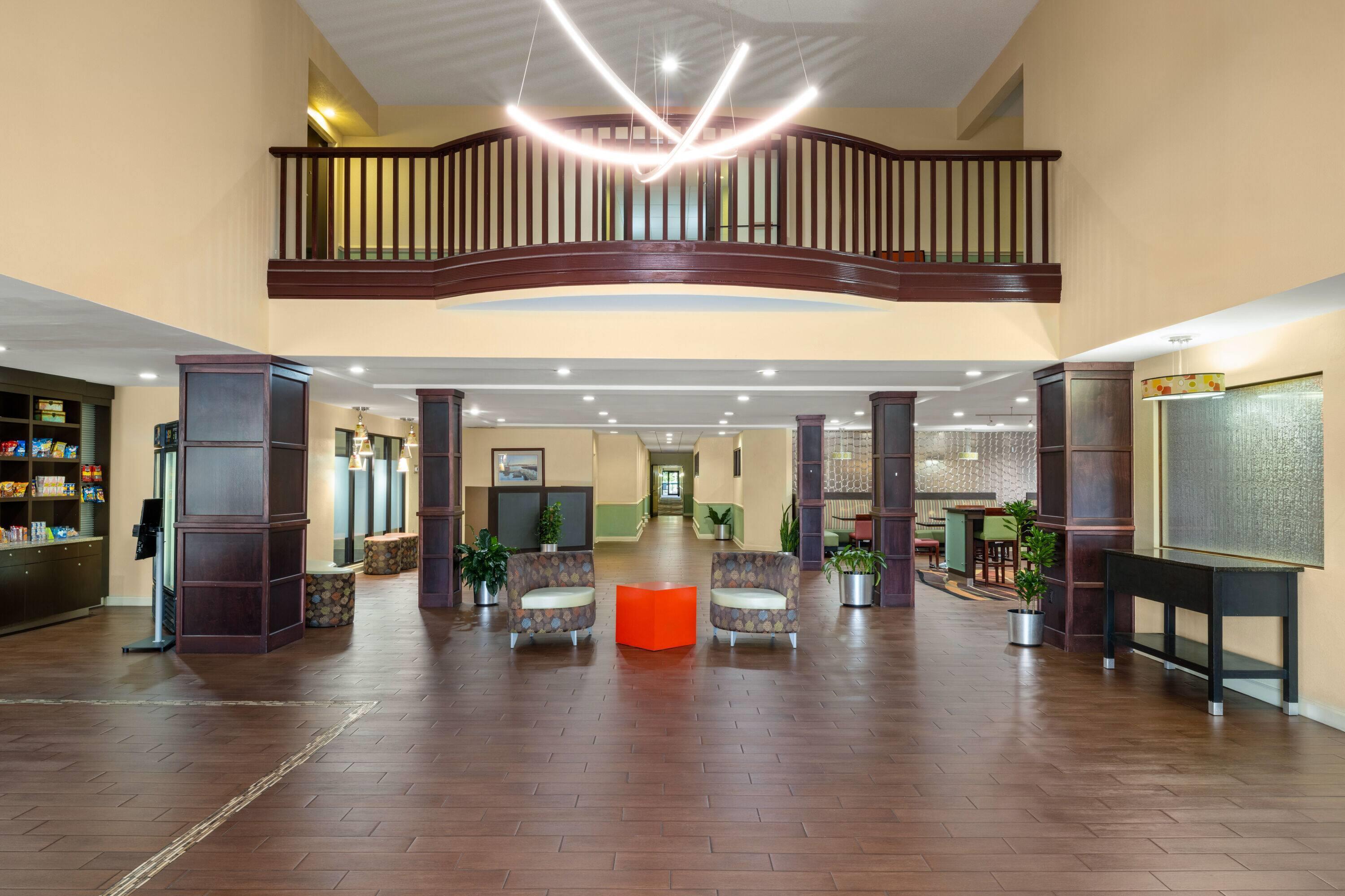 Lobby | La Quinta by Wyndham Florence