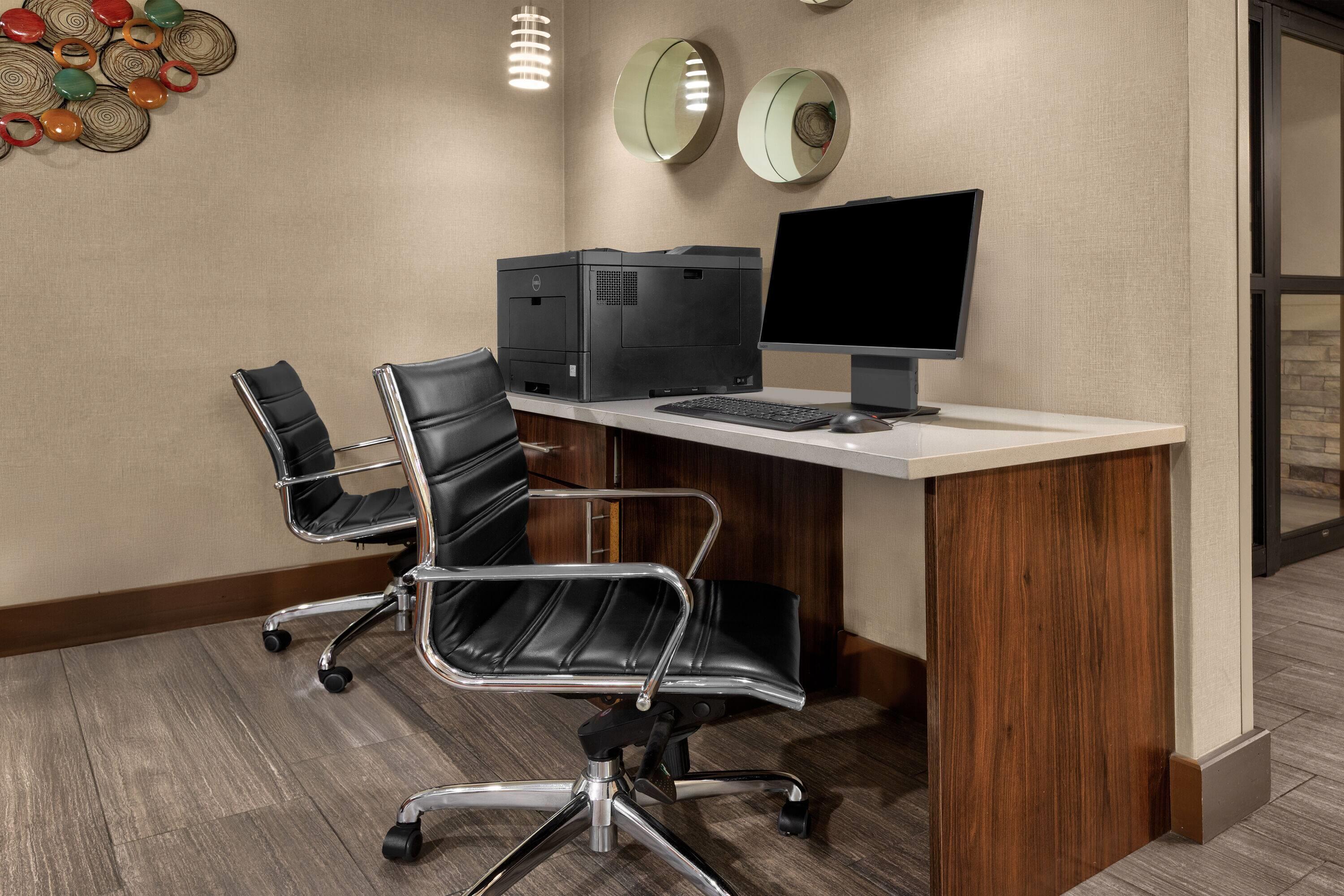 Business Center | La Quinta Inn & Suites by Wyndham Midwest City - Tinker AFB