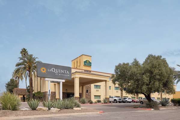 Exterior view - La Quinta Inn & Suites Reid Park