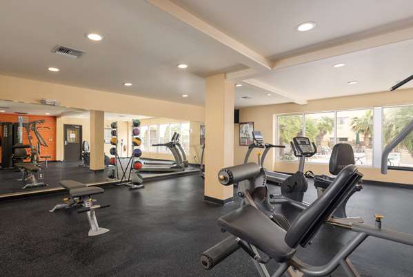 Fitness/ Exercise Room - La Quinta Inn & Suites Reid Park