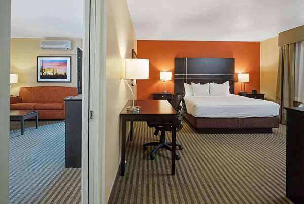 Suite - La Quinta Inn & Suites Reid Park