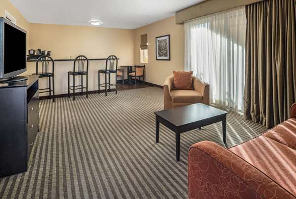 Suite - La Quinta Inn & Suites Reid Park
