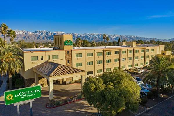Exterior view - La Quinta Inn & Suites Reid Park
