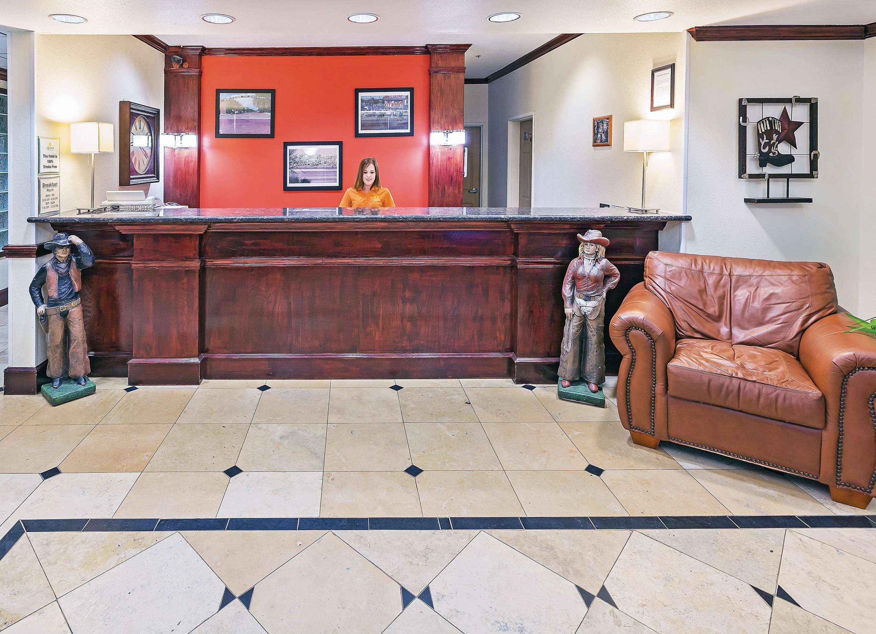 Lobby | La Quinta Inn & Suites by Wyndham Dalhart