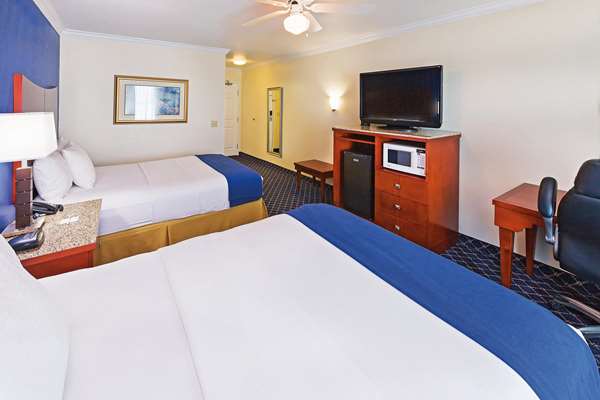  - La Quinta Inn & Suites Dalhart