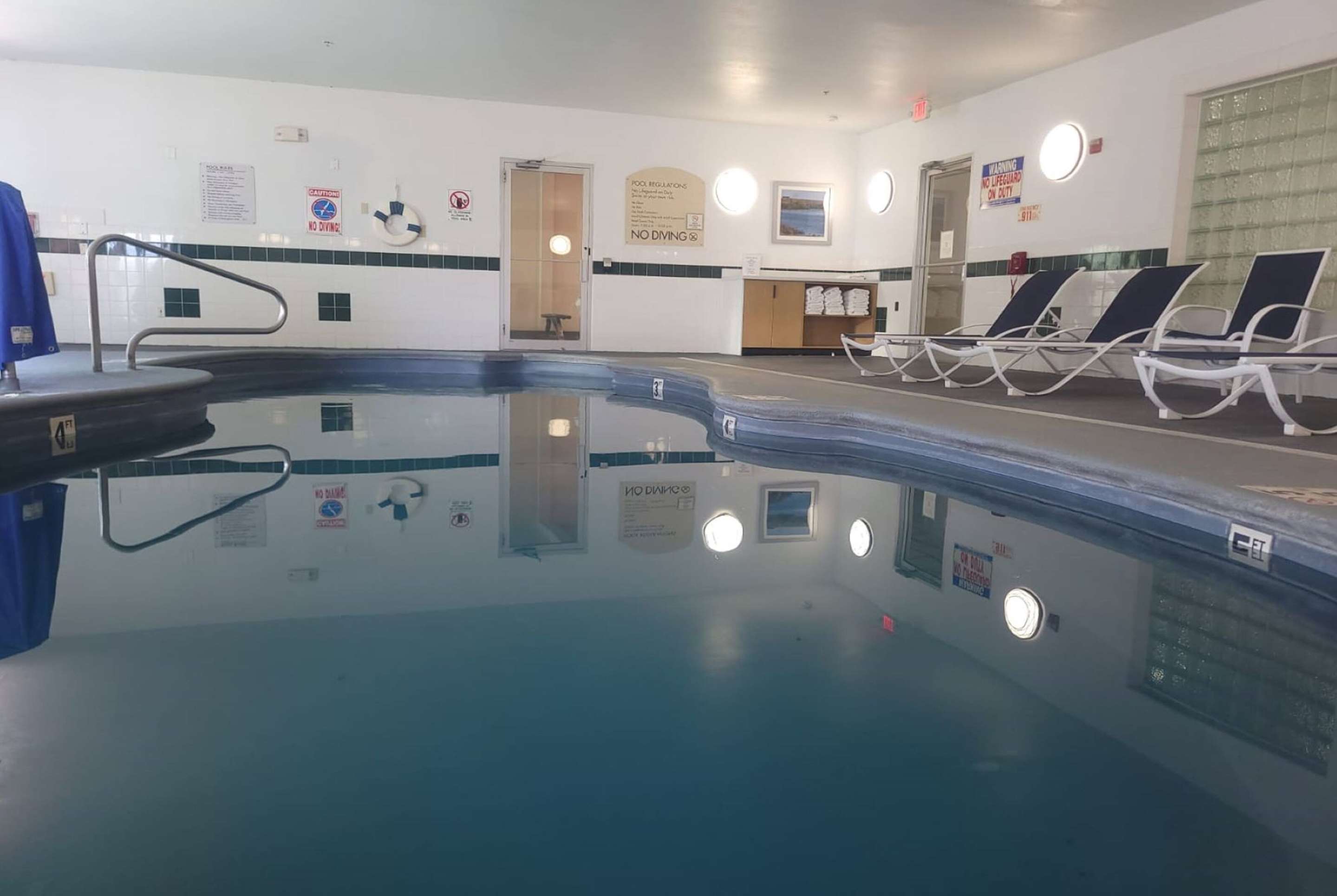 Pool | La Quinta Inn & Suites by Wyndham Dalhart