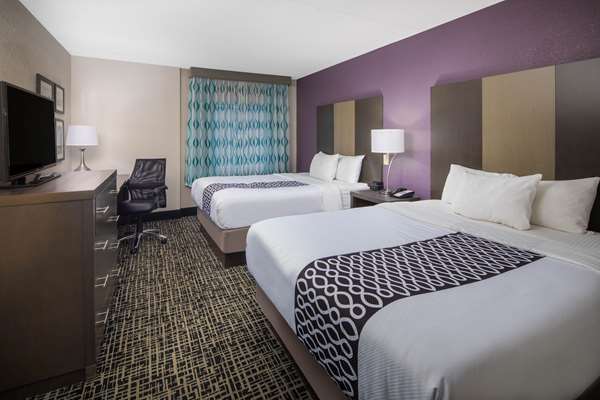  - La Quinta Inn & Suites East Ridge - I-75, Exit 1