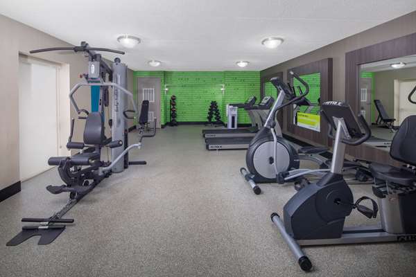 Fitness/ Exercise Room - La Quinta Inn & Suites East Ridge - I-75, Exit 1
