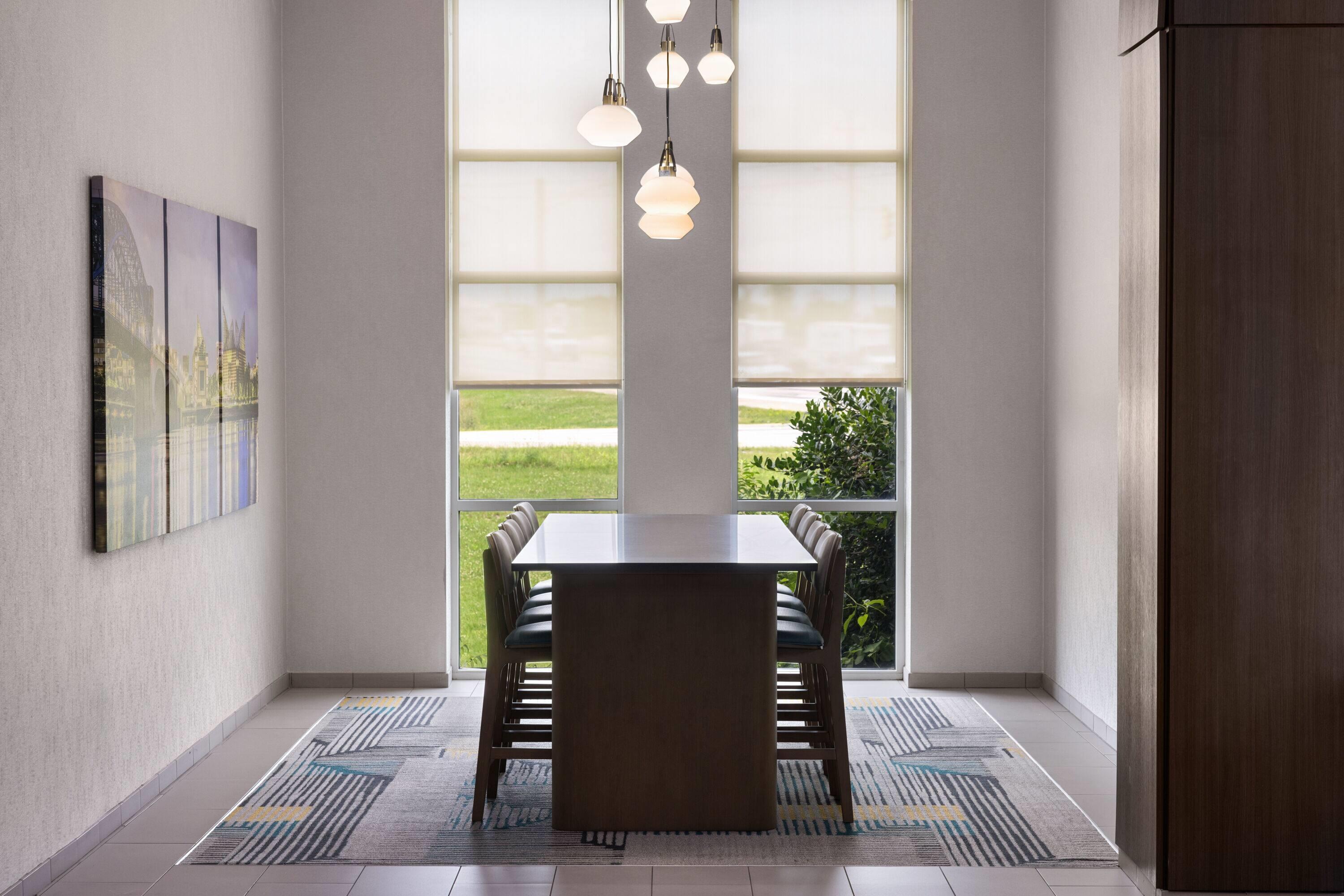 Lobby | La Quinta Inn & Suites by Wyndham Chattanooga - East Ridge