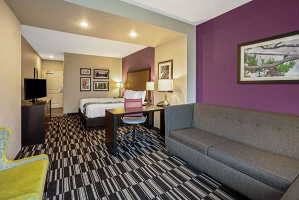Suite - La Quinta Inn & Suites Tumwater - I-5, Exit 102
