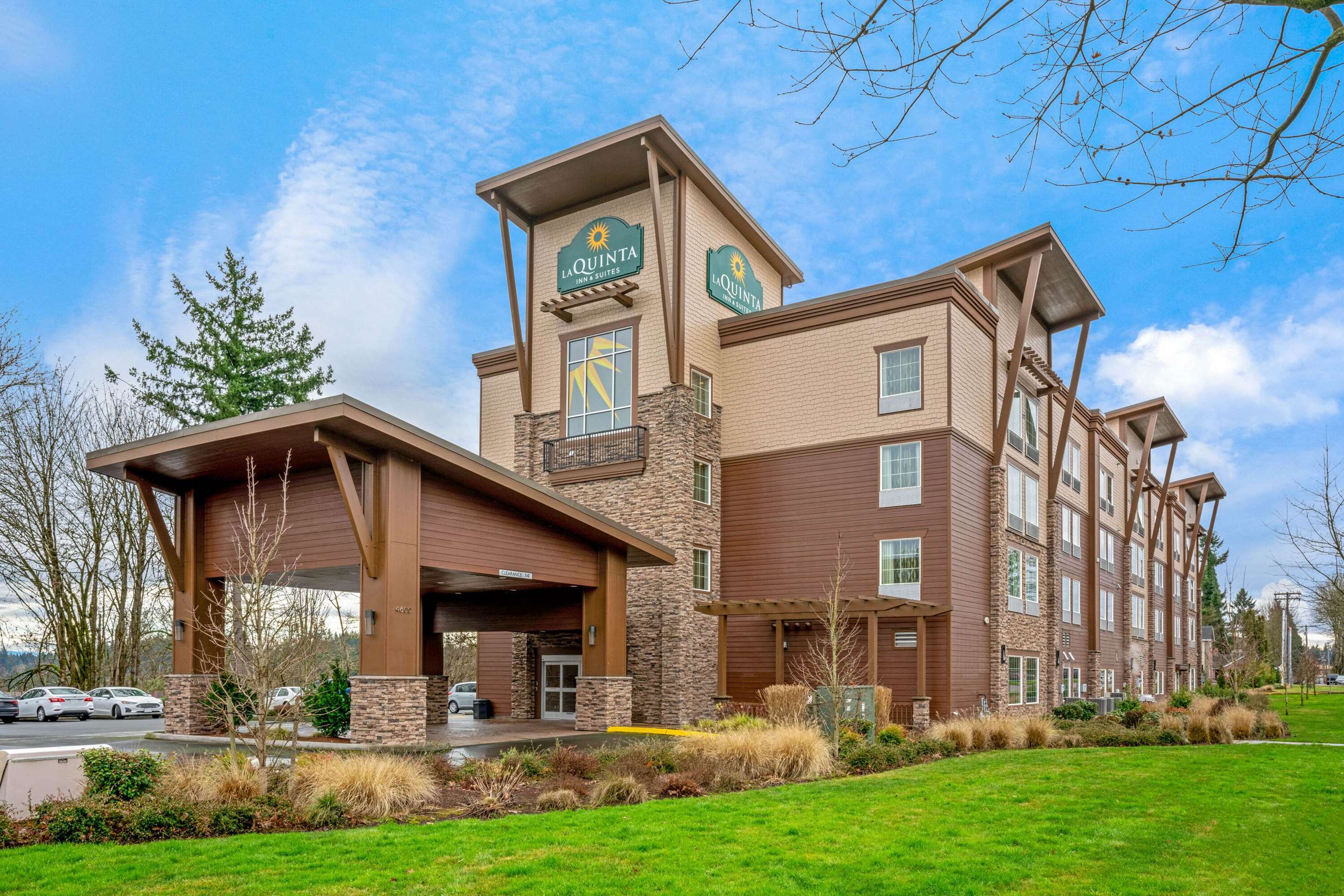 Exterior | La Quinta Inn & Suites by Wyndham Tumwater - Olympia