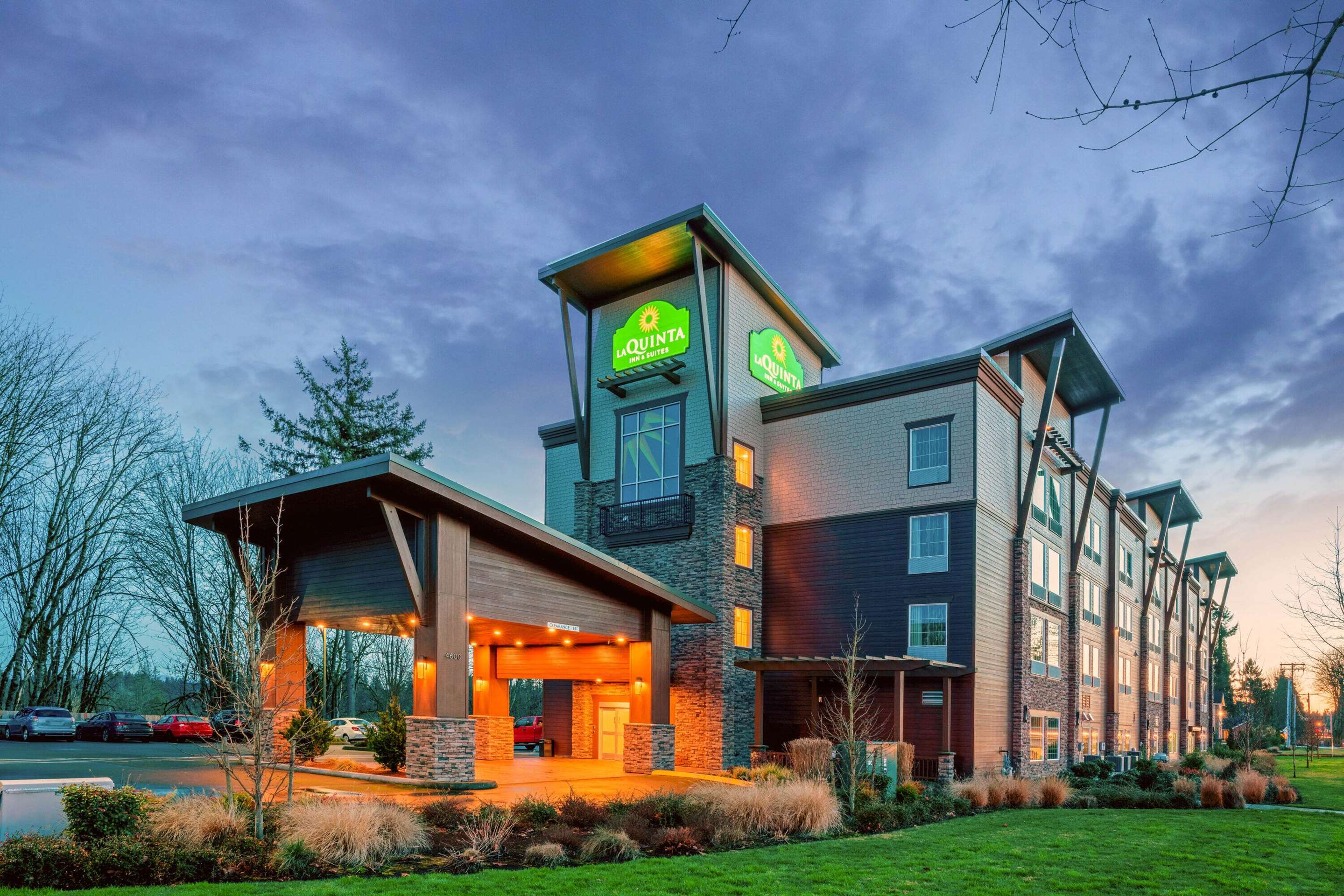 Exterior | La Quinta Inn & Suites by Wyndham Tumwater - Olympia