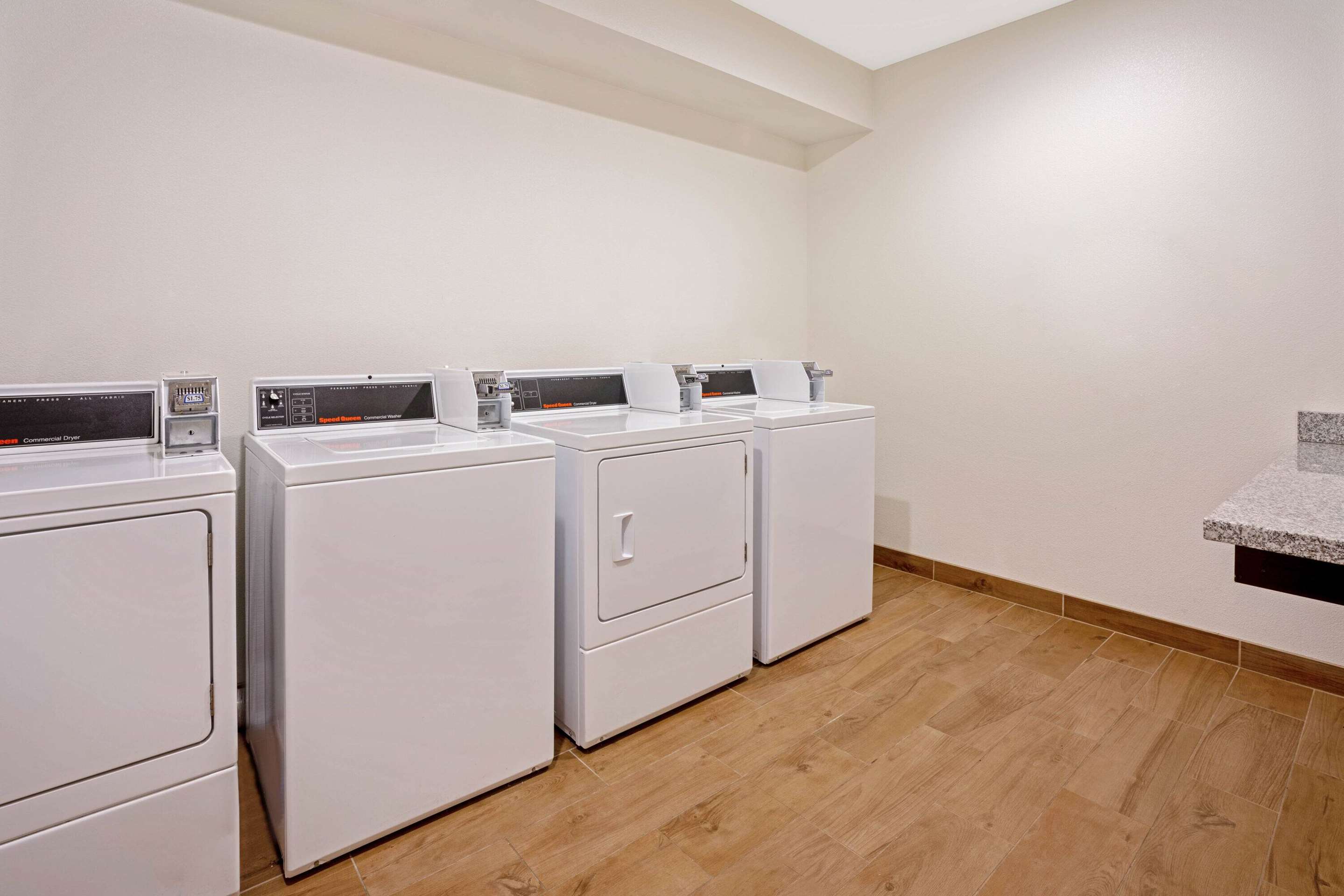 Laundry | La Quinta Inn & Suites by Wyndham Tumwater - Olympia