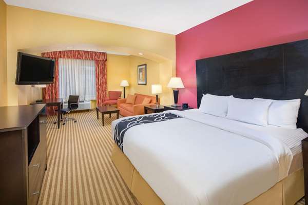 Suite - La Quinta Inn & Suites Union City