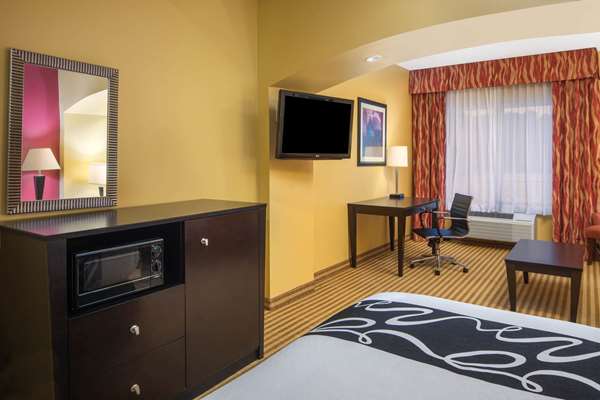 Suite - La Quinta Inn & Suites Union City