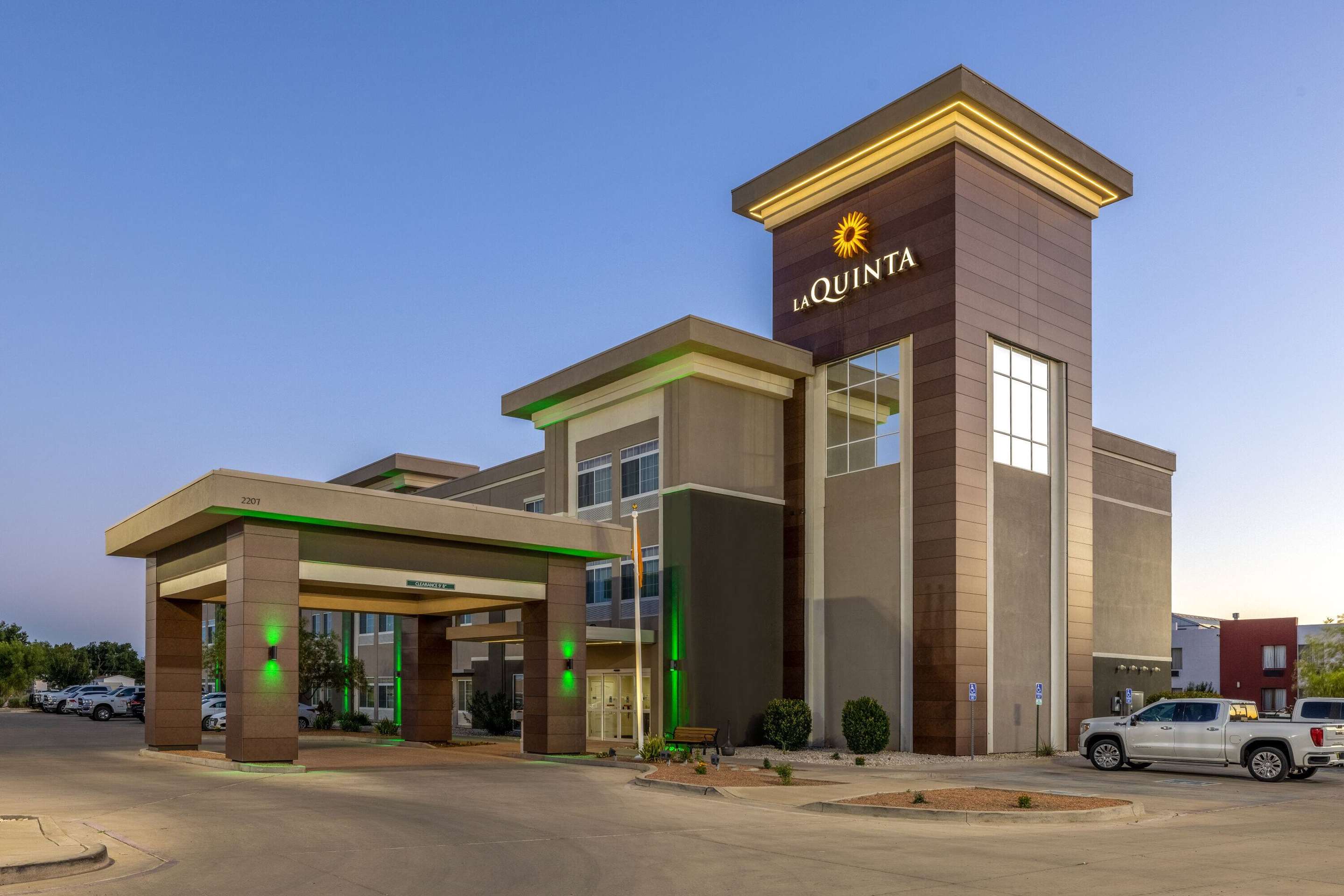 Exterior | La Quinta Inn & Suites by Wyndham Artesia