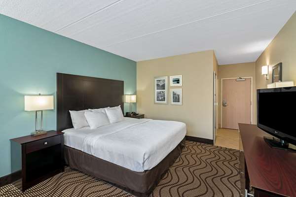  - La Quinta Inn & Suites Knoxville Airport Alcoa