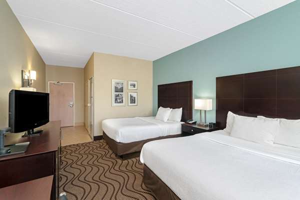  - La Quinta Inn & Suites Knoxville Airport Alcoa