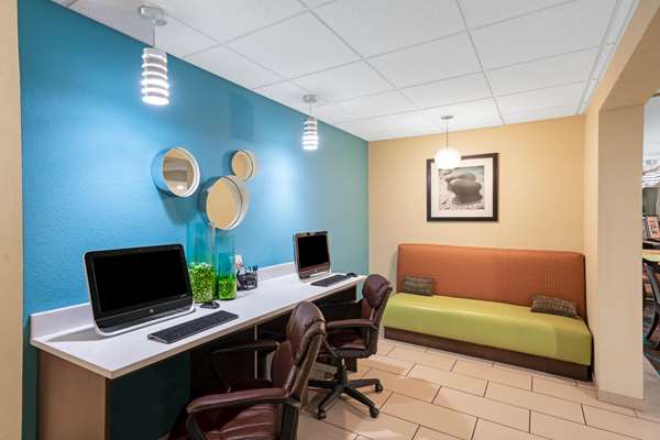 Conference Area - La Quinta Inn & Suites Knoxville Airport Alcoa