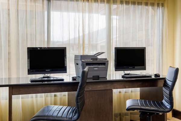 Conference Area - La Quinta Inn & Suites LaGrange - I-85, Exit 18