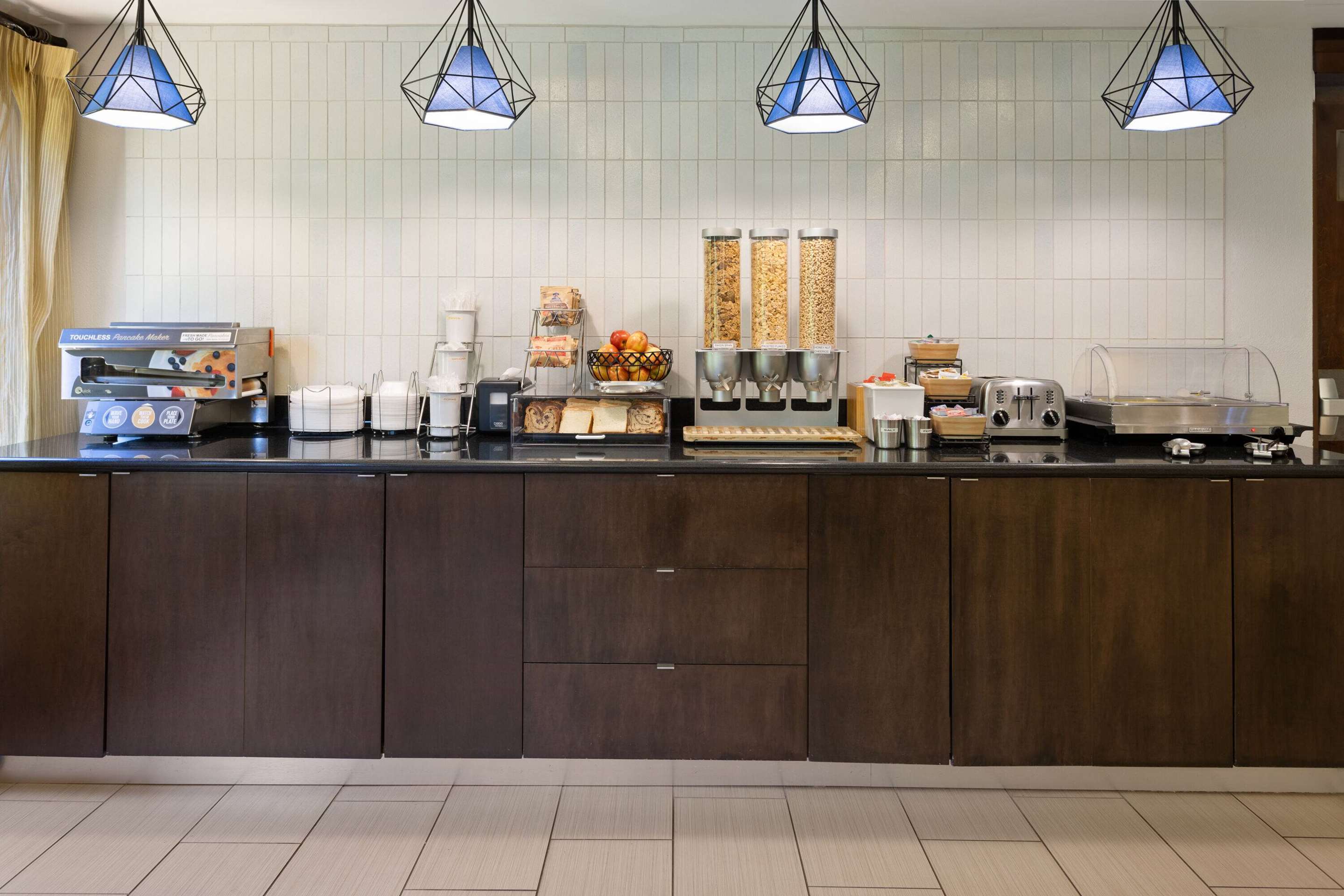 Property amenity | La Quinta Inn & Suites by Wyndham LaGrange / I-85