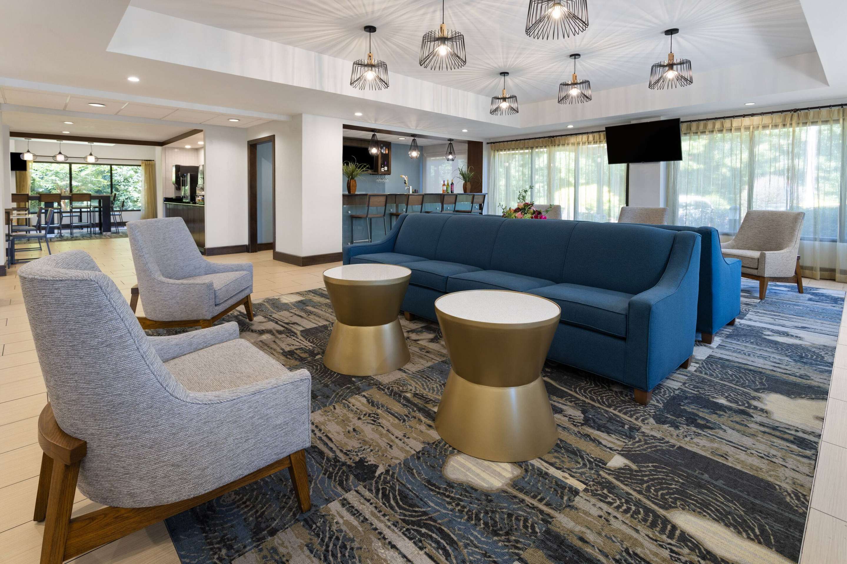 Lobby | La Quinta Inn & Suites by Wyndham LaGrange / I-85