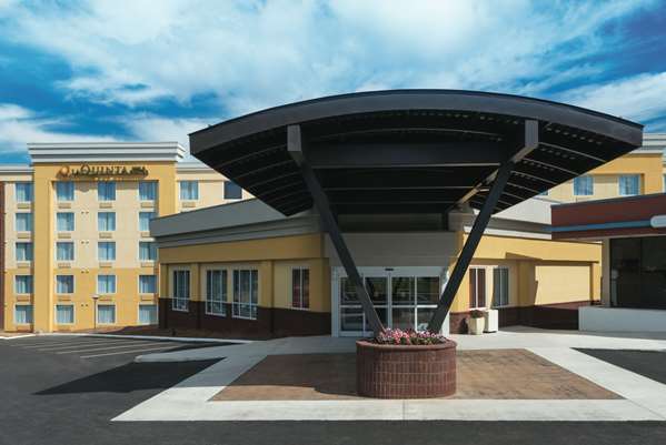 Exterior view - La Quinta Inn & Suites Lynchburg