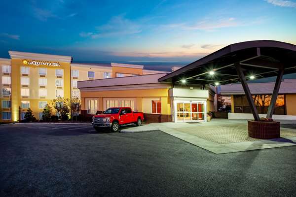 Exterior view - La Quinta Inn & Suites Lynchburg