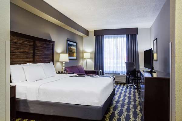 Suite - La Quinta Inn & Suites Lynchburg