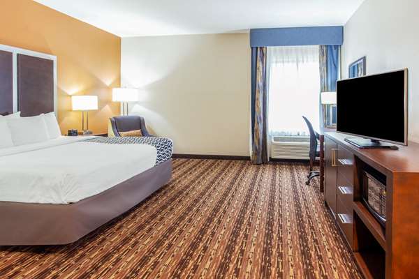  - La Quinta Inn & Suites Gonzales