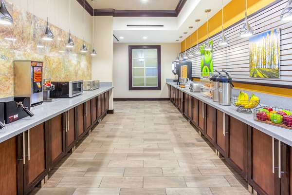  - La Quinta Inn & Suites Gonzales