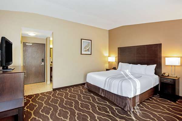 Suite - La Quinta Inn & Suites Tropicana Las Vegas