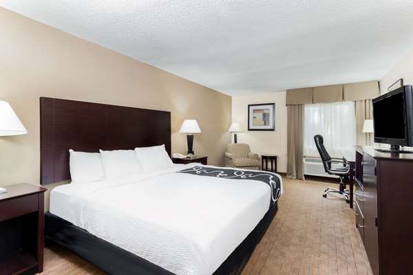  - La Quinta Inn & Suites Frankfort