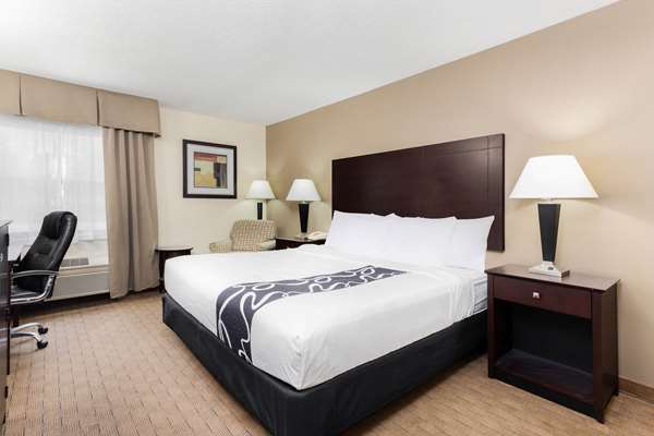  - La Quinta Inn & Suites Frankfort