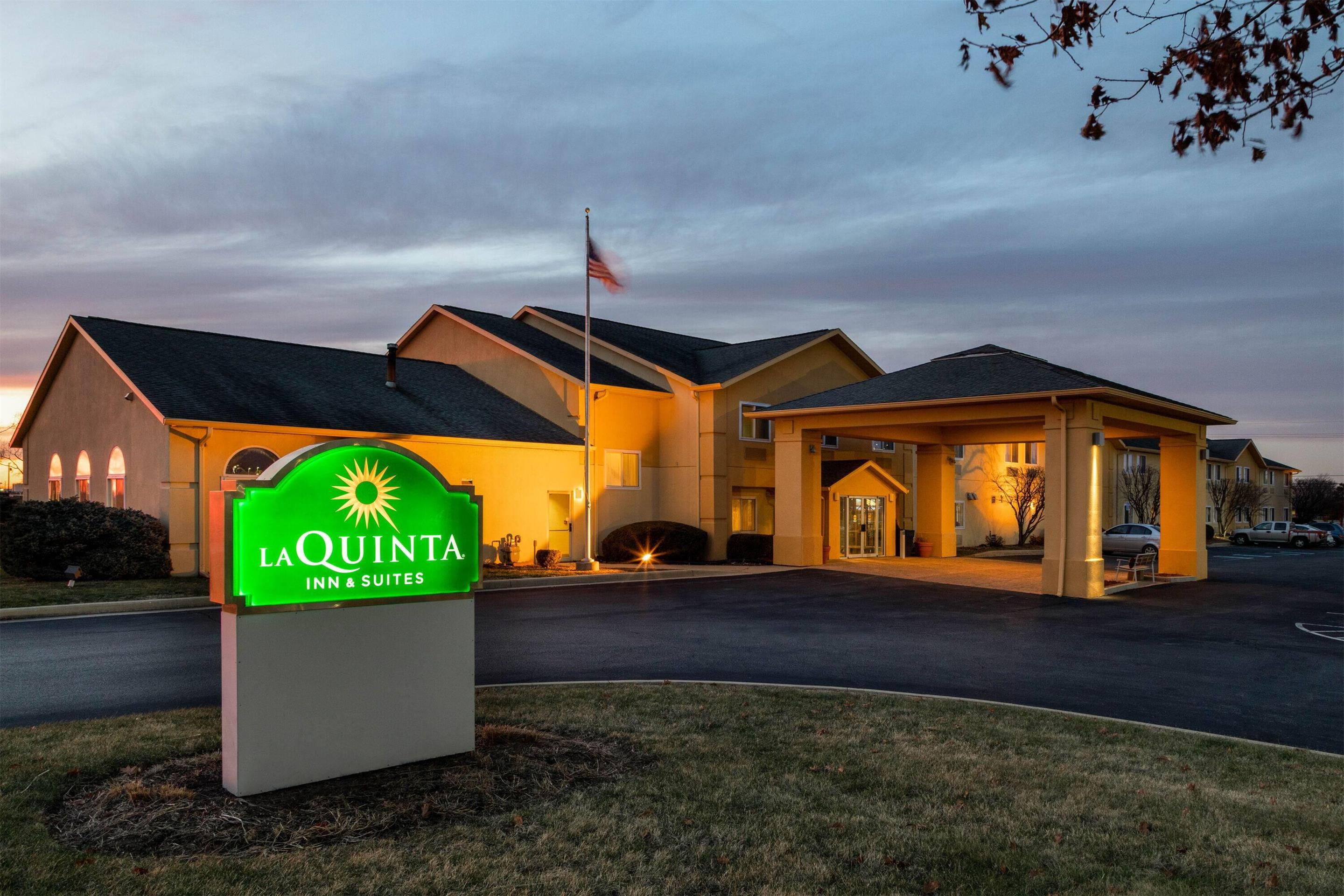 Exterior | La Quinta Inn & Suites by Wyndham Frankfort