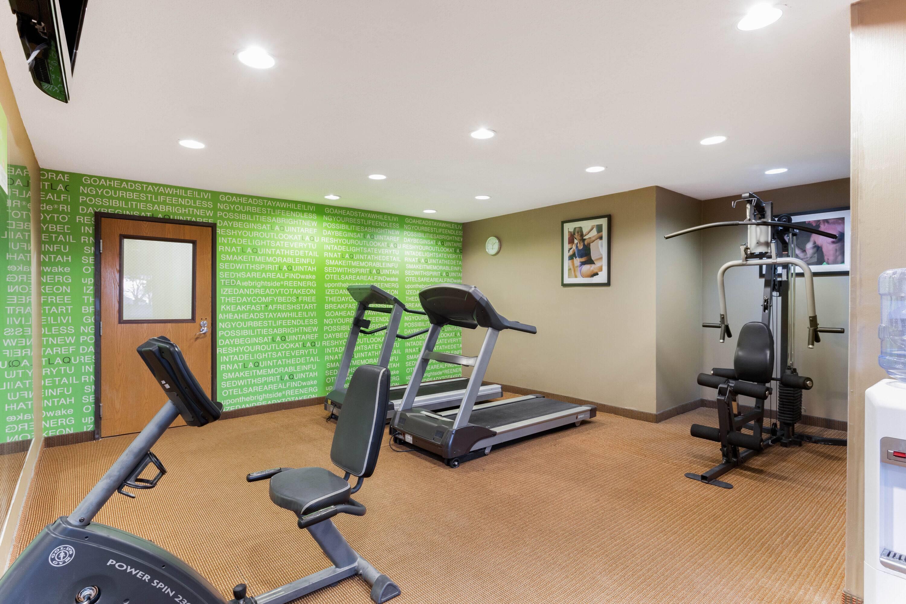 Health club fitness center gym | La Quinta Inn & Suites by Wyndham Frankfort