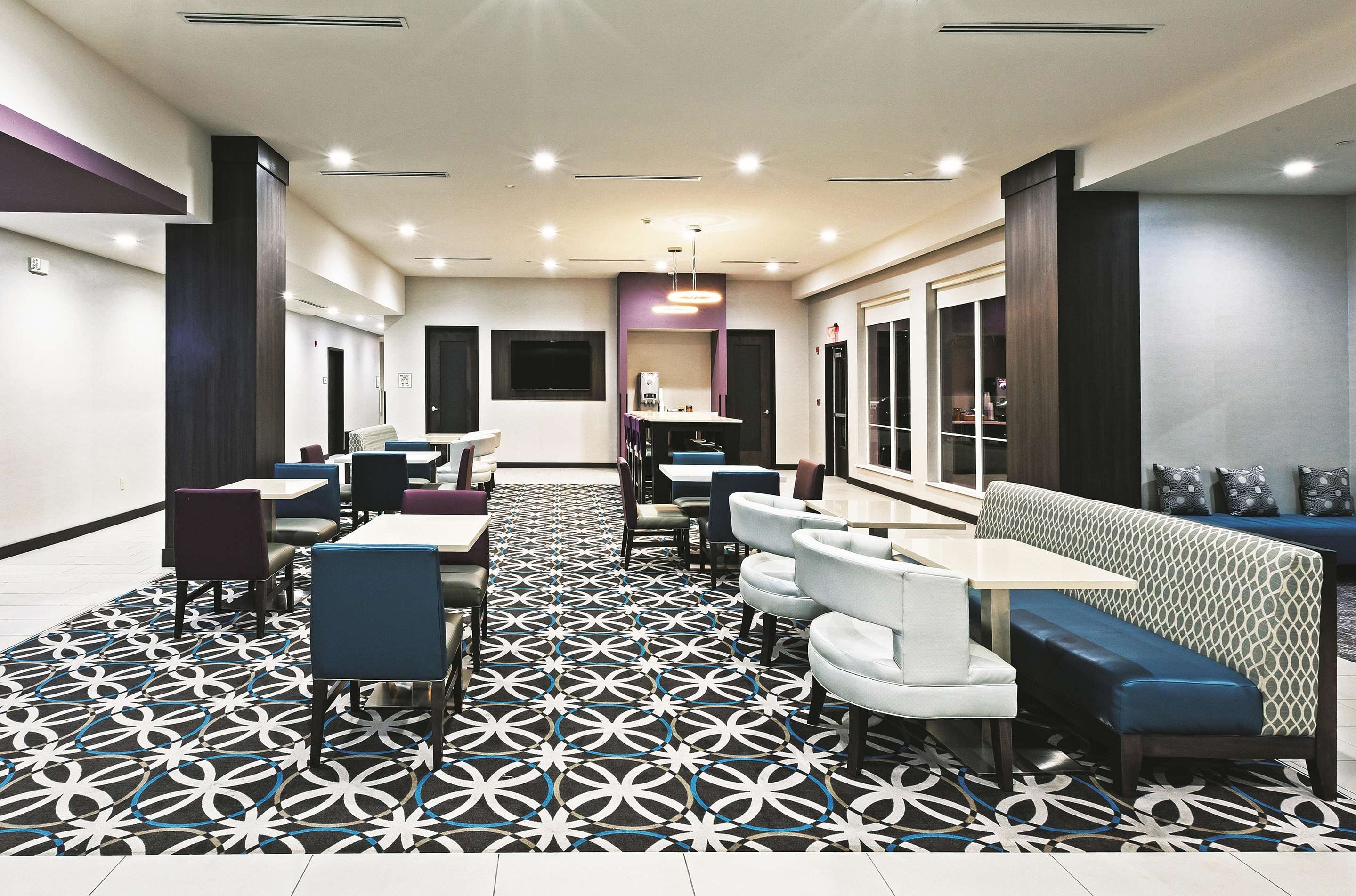 Property amenity | La Quinta Inn & Suites by Wyndham Claremore