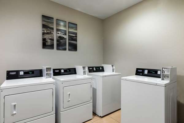 Amenities - La Quinta Inn & Suites Claremore