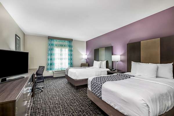  - La Quinta Inn & Suites Claremore