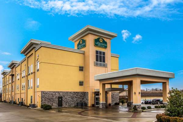 Exterior view - La Quinta Inn & Suites Claremore