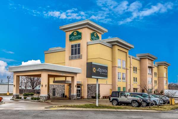 Exterior view - La Quinta Inn & Suites Claremore