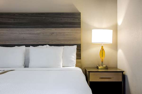  - La Quinta Inn & Suites Andrews